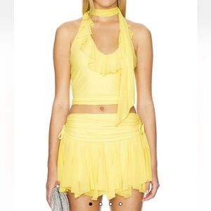 Clara Top in Yellow
MAJORELLE